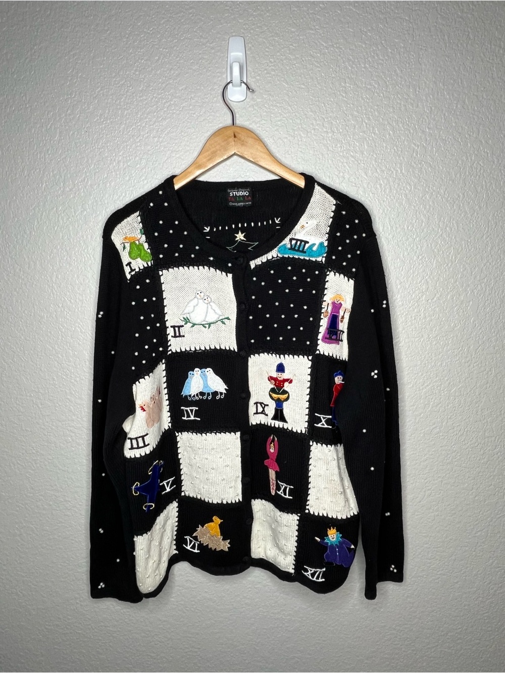 Vintage Studio Fa La La 12 Days of Christmas Embroidered Cardigan Sweater L / XL